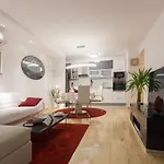 Luxury Апартаменты *