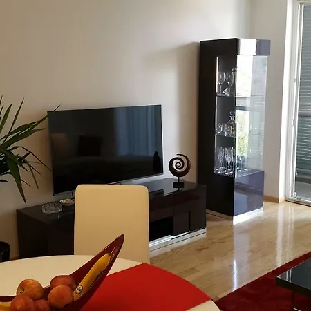 Luxury Split